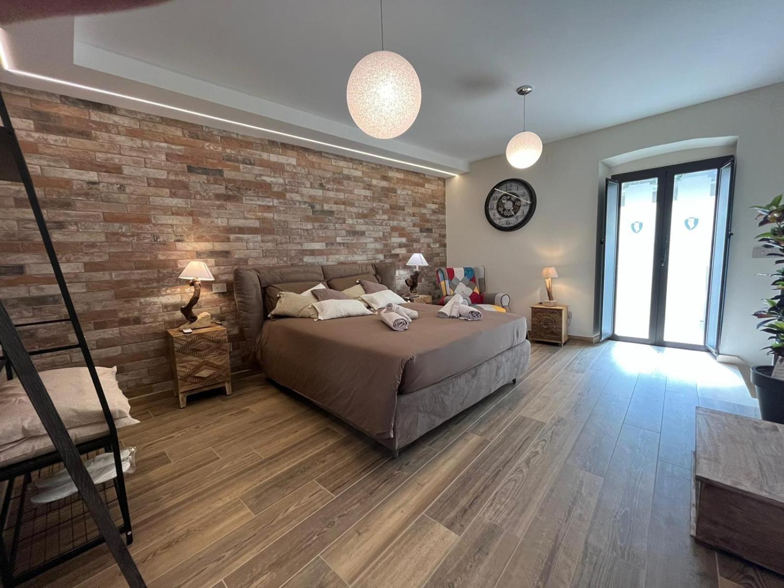 Le Dimore Del Gufo - Royal Suite Venosa Dış mekan fotoğraf